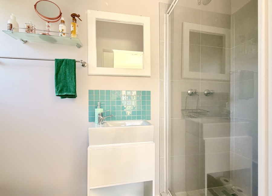 2 Bedroom Property for Sale in Sandbaai Western Cape